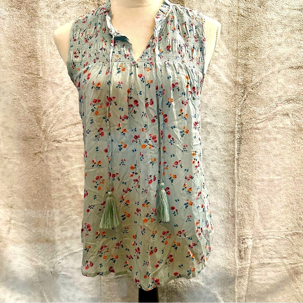 Junior’s Rewind Smocked Sleeveless Top, Floral Print, NWT, S